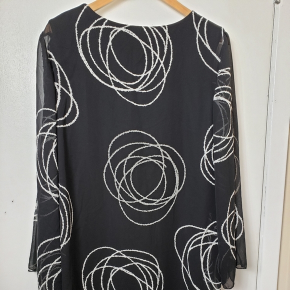 Women's Long Sleeve Dress Top - Picture 2 of 6